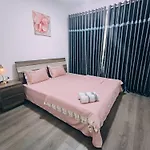 M+ Diamond 3 Bedrooms, Pool, Aircon, Water Heater.